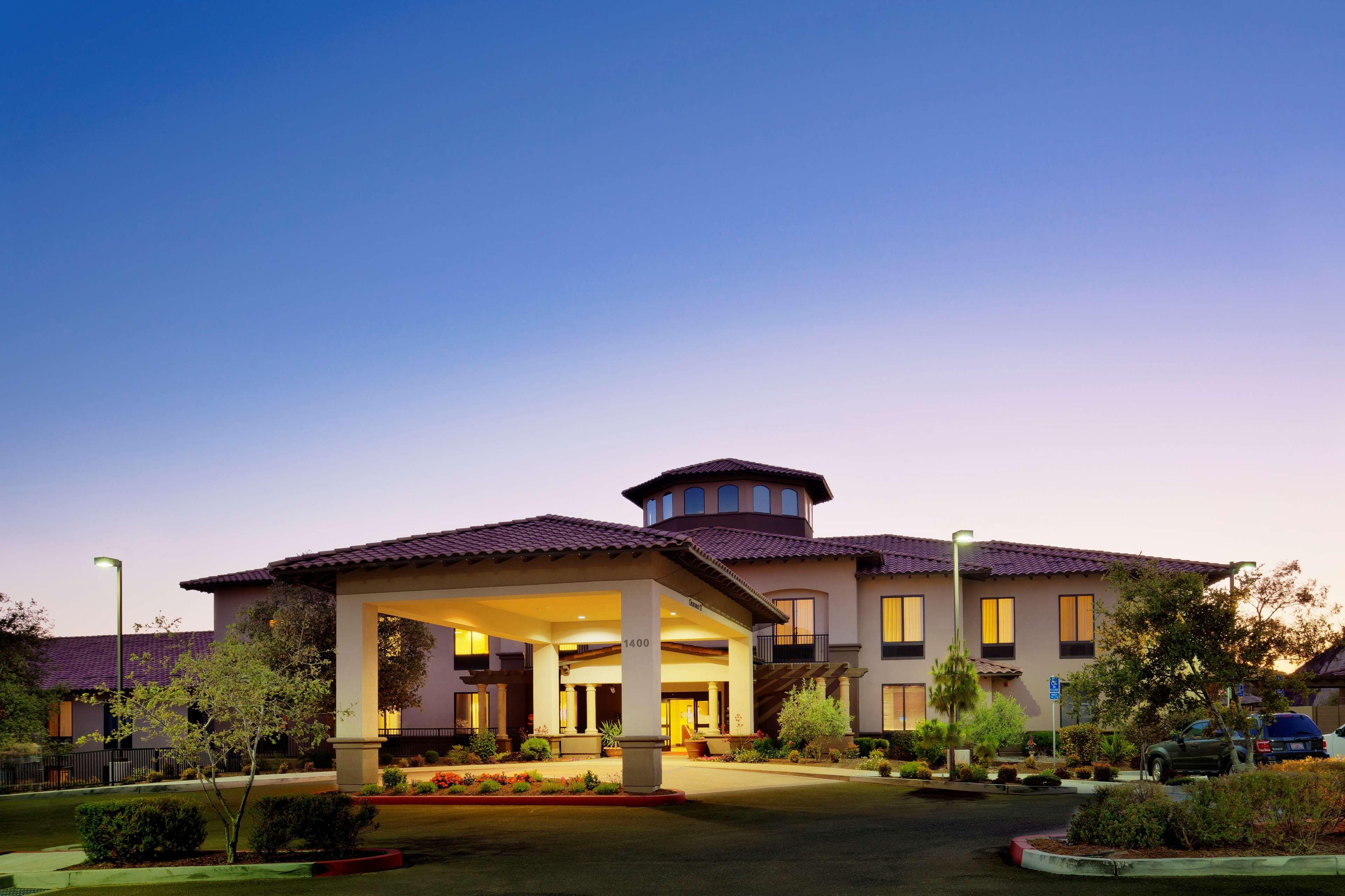 Hampton Inn & Suites Arroyo Grande Bagian luar foto