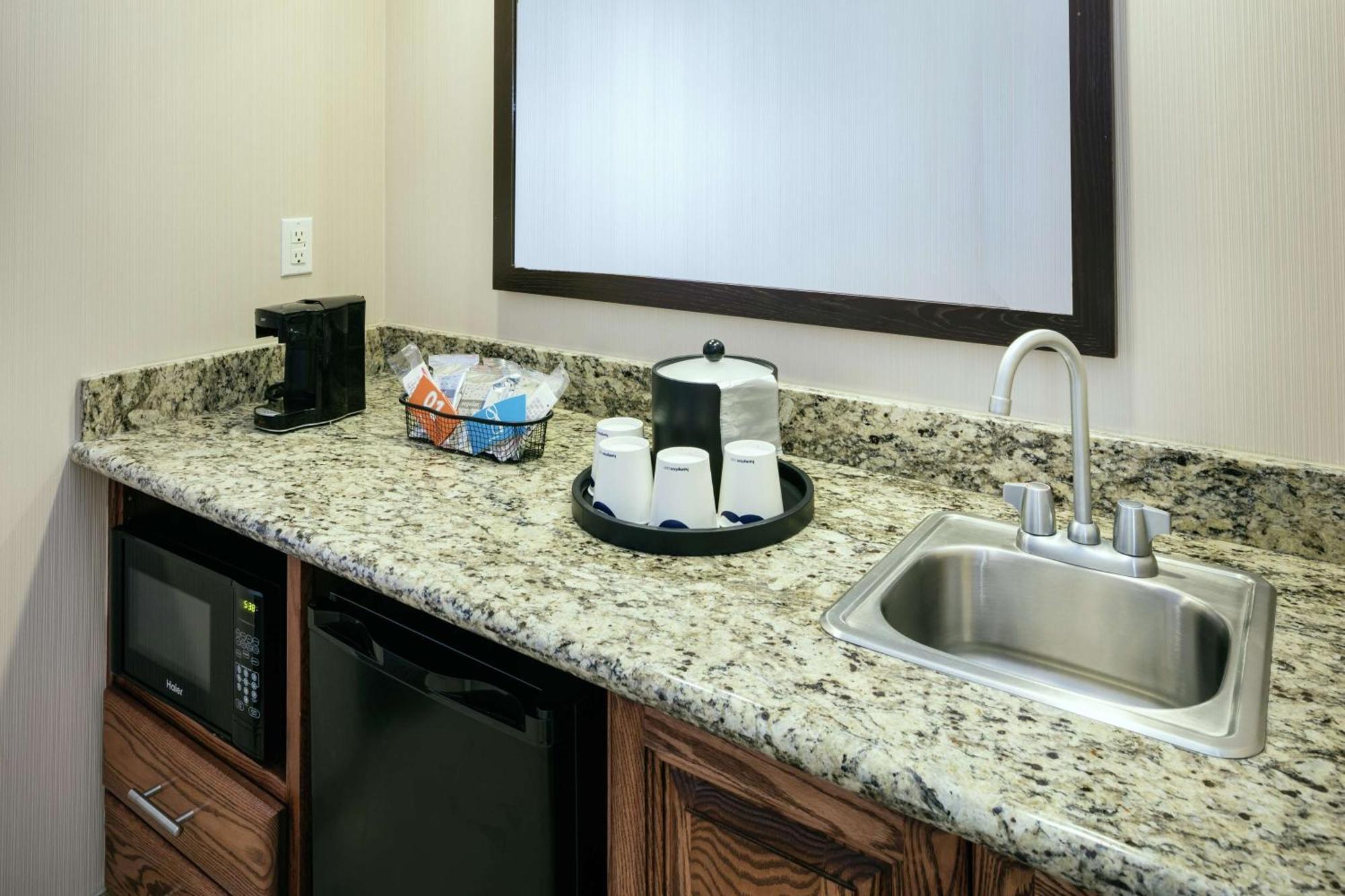Hampton Inn & Suites Arroyo Grande Bagian luar foto