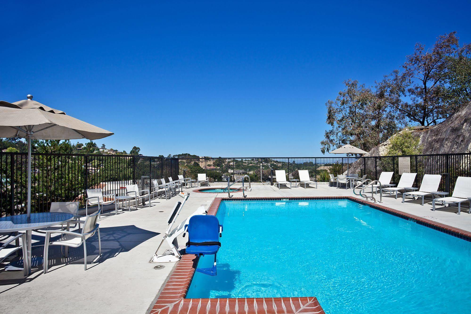 Hampton Inn & Suites Arroyo Grande Bagian luar foto